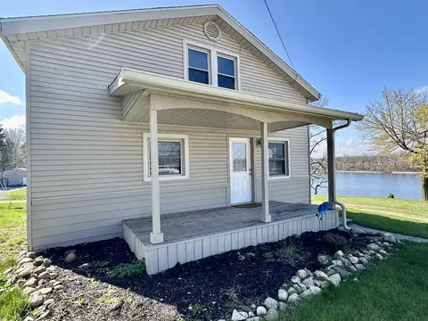 195 Lane 272, Angola, IN 46703