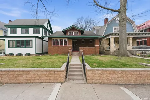 1220 W Wayne St, Fort Wayne, IN 46802