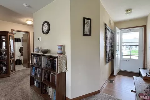 Entry Way - 924 Eagle Dr, Goshen, IN 46526 photo 1 of 2
