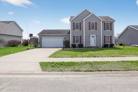 11002 Golden Pheasant Dr, Osceola, IN 46561