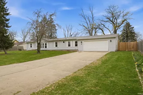 315 Hardy St, Hudson, IN 46747
