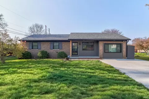 2901 Eastbrooke Dr, Evansville, IN 47711