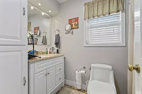 Bath - 2920 E Rhorer Rd, Bloomington, IN 47401 photo 2 of 4
