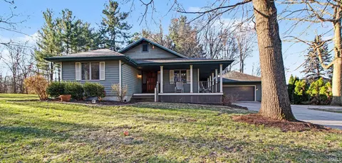 10037 Victoria Dr, Plymouth, IN 46563