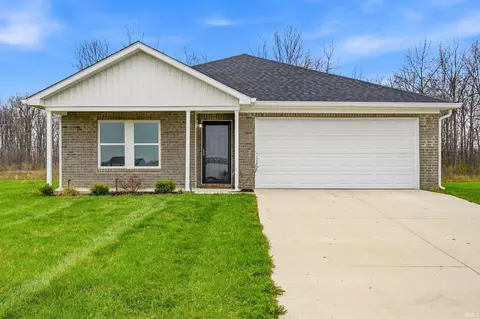8505 N Seneca Dr, Muncie, IN 47303