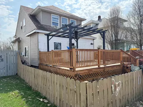 2512 Mishawaka Ave, South Bend, IN 46615