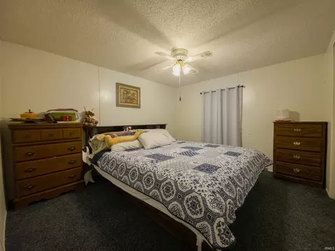 203 E Main St, Allendale, IL 62410 photo 17