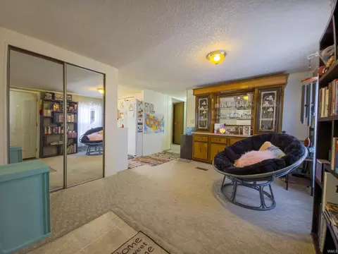 203 E Main St, Allendale, IL 62410 photo 8