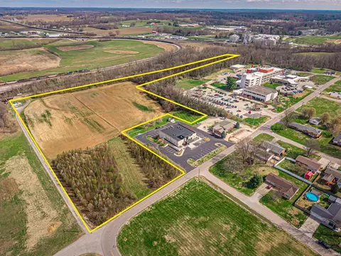 569 N Richland Creek Dr, Princeton, IN 47670