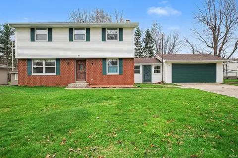 40 Greenway Dr, Goshen, IN 46526