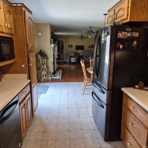 Kitchen - 2925 E Carowinds Ct, Bloomington, IN 47401 photo 3 of 3