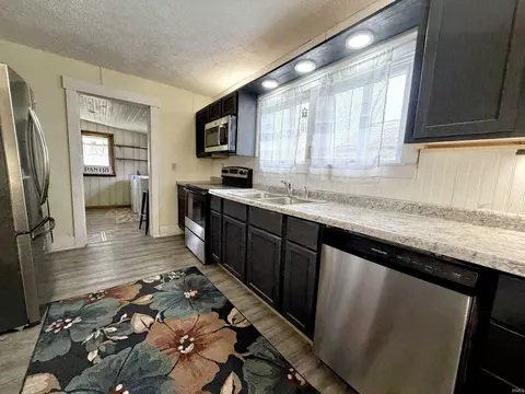 Kitchen - 233 E Commerce St, Dunkirk, IN 47336 photo 4 of 4