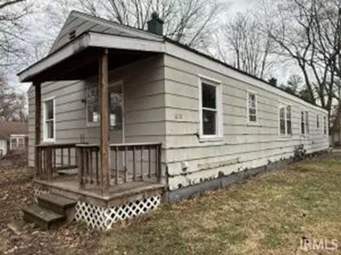 616 And 620 Kingsporte Ln, La Porte, IN 46350