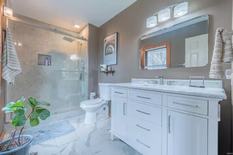 Bath - 2750 E Buttonwood Ln, Bloomington, IN 47401 photo 4 of 4