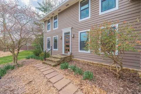 Exterior - 2750 E Buttonwood Ln, Bloomington, IN 47401 photo 2 of 10