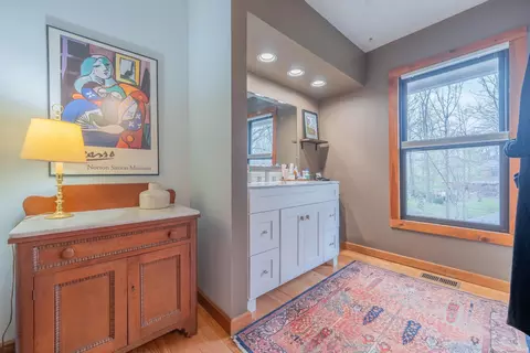 Bath - 2750 E Buttonwood Ln, Bloomington, IN 47401 photo 3 of 4