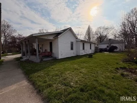 456 Delaware St, Wabash, IN 46992 photo 2