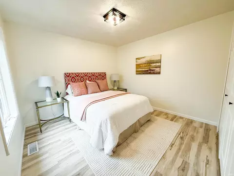Bedroom - 4 Boulder Ct, Nappanee, IN 46550 photo 1 of 5