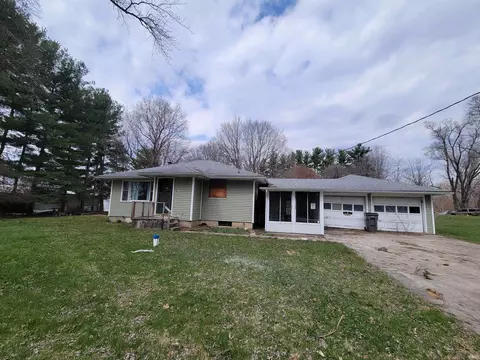 24713 Penwell Ave, Elkhart, IN 46516