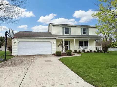 12281 Pennyroyal Ln, Granger, IN 46530