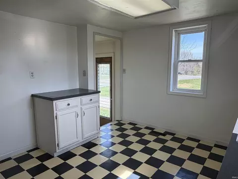 Kitchen - 1670 E State Road 164 Rd, Jasper, IN 47546 photo 2 of 3