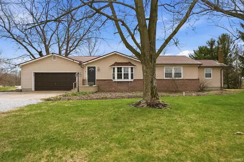 11708 N Ogden Rd, North Manchester, IN 46962