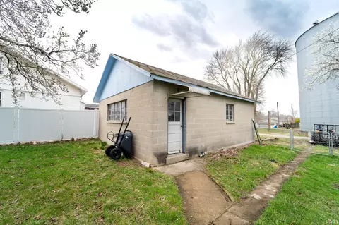 106 E Grace St, Walton, IN 46994 photo 33