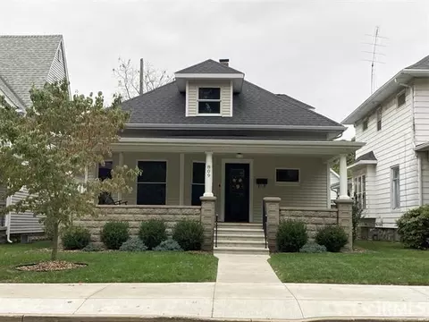 809 S 6th St, Goshen, IN 46526