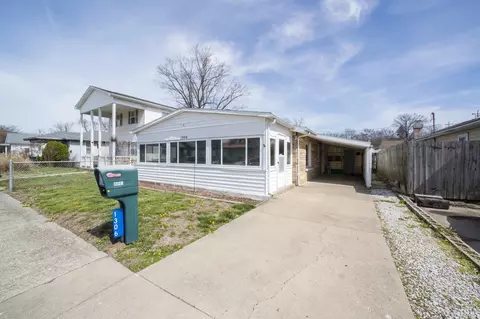 1306 Ridgeway Ave, Vincennes, IN 47591