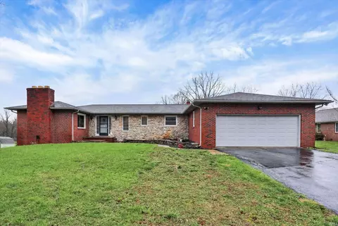 1609 Greenacres Dr, Kokomo, IN 46901