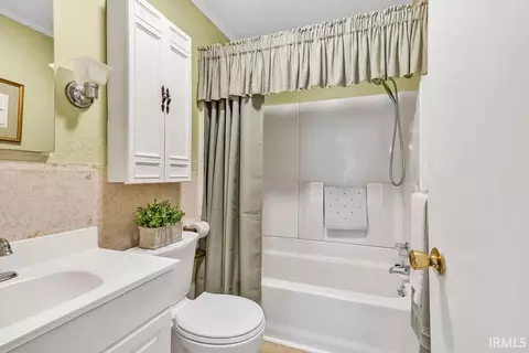 Bath - 618 W 3rd St, Bloomington, IN 47404 photo 1 of 3