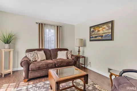 Living - 618 W 3rd St, Bloomington, IN 47404 photo 1 of 1