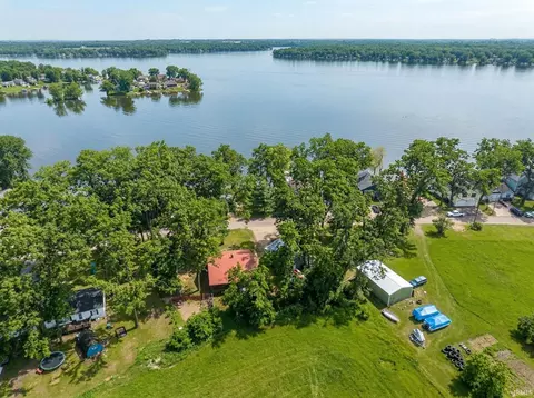 377 W17 Ln, North Webster, IN 46555