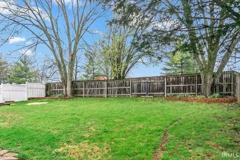 Exterior - 3911 E Stonegate Ct, Bloomington, IN 47401 photo 3 of 4