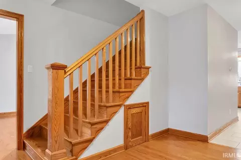 Entry Way - 3911 E Stonegate Ct, Bloomington, IN 47401 photo 2 of 4