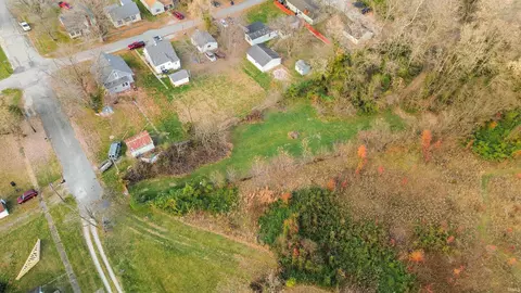 433 S 4th St, Mitchell, IN 47446