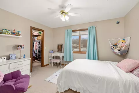 Bedroom - 2312 Laforge Ln, Auburn, IN 46706 photo 3 of 4