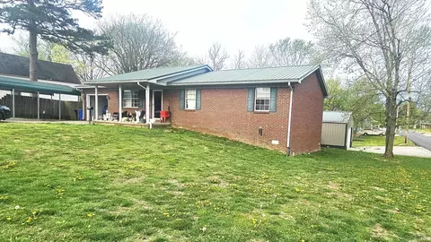 1026 N Ann St, Boonville, IN 47601