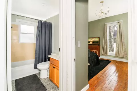 Entry Way - 1020 W 7th St, Bloomington, IN 47404 photo 1 of 1