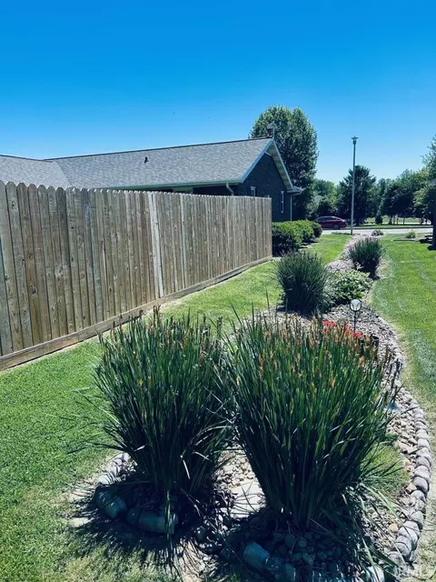 Exterior - 1536 Gregory Ln, Jasper, IN 47546 photo 4 of 5