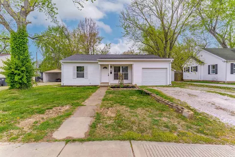 2524 E Riverside Dr, Evansville, IN 47714