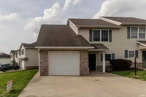 1472 W Rockcrest Dr, Bloomington, IN 47403 photo 2