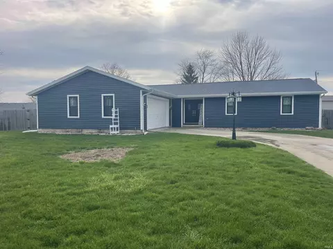 4121 Ort Dr, Woodburn, IN 46797