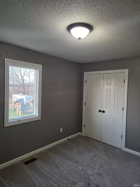 Bedroom - 2295 Us Hwy 6 Hwy, Waterloo, IN 46793 photo 6 of 7