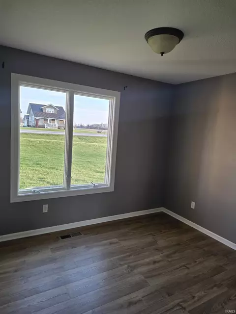 Bedroom - 2295 Us Hwy 6 Hwy, Waterloo, IN 46793 photo 1 of 7