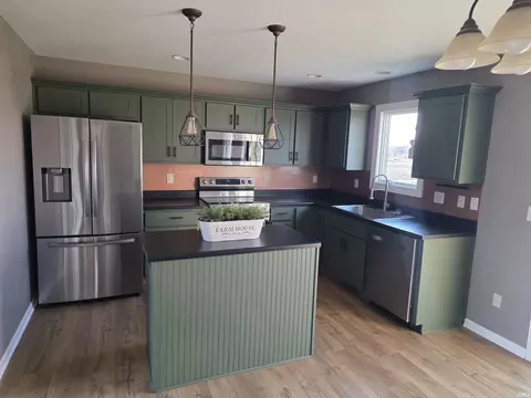 Kitchen - 2295 Us Hwy 6 Hwy, Waterloo, IN 46793 photo 2 of 2