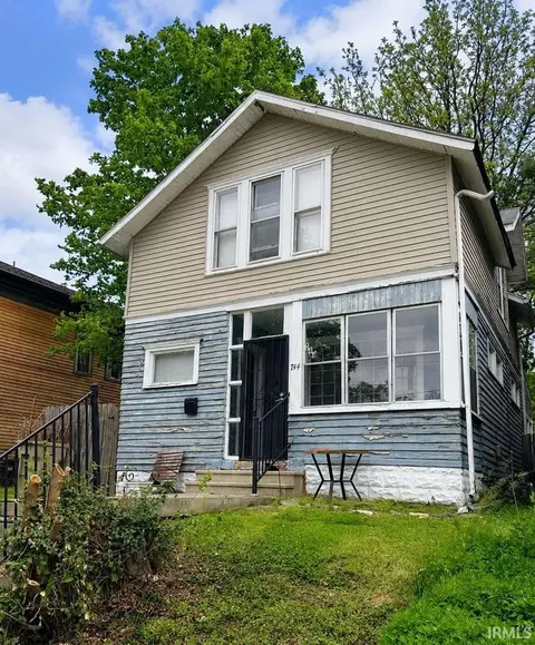 744 Portage Ave, South Bend, IN 46616