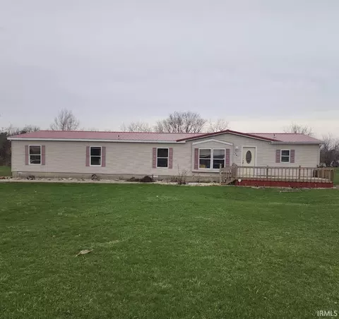 108 W South St, Goodland, IN 47948
