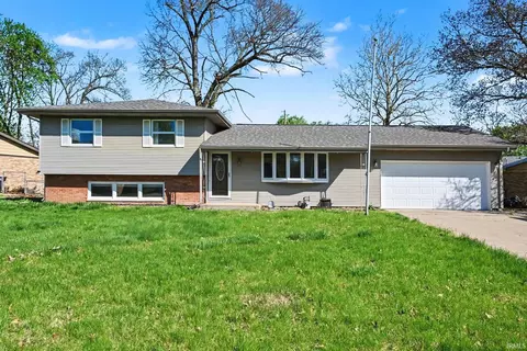 19195 Haviland Dr, South Bend, IN 46637