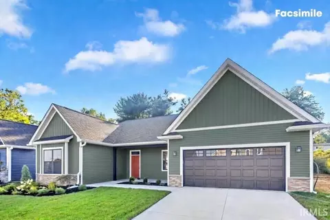 300 W Rockaway Ct, Bloomington, IN 47403